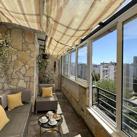 Διαμέρισμα Liv - Private Parking And Terrace